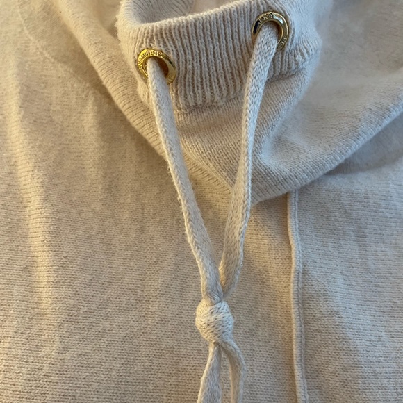 Cream 3/4 sleeve sweater - Picture 3 of 5